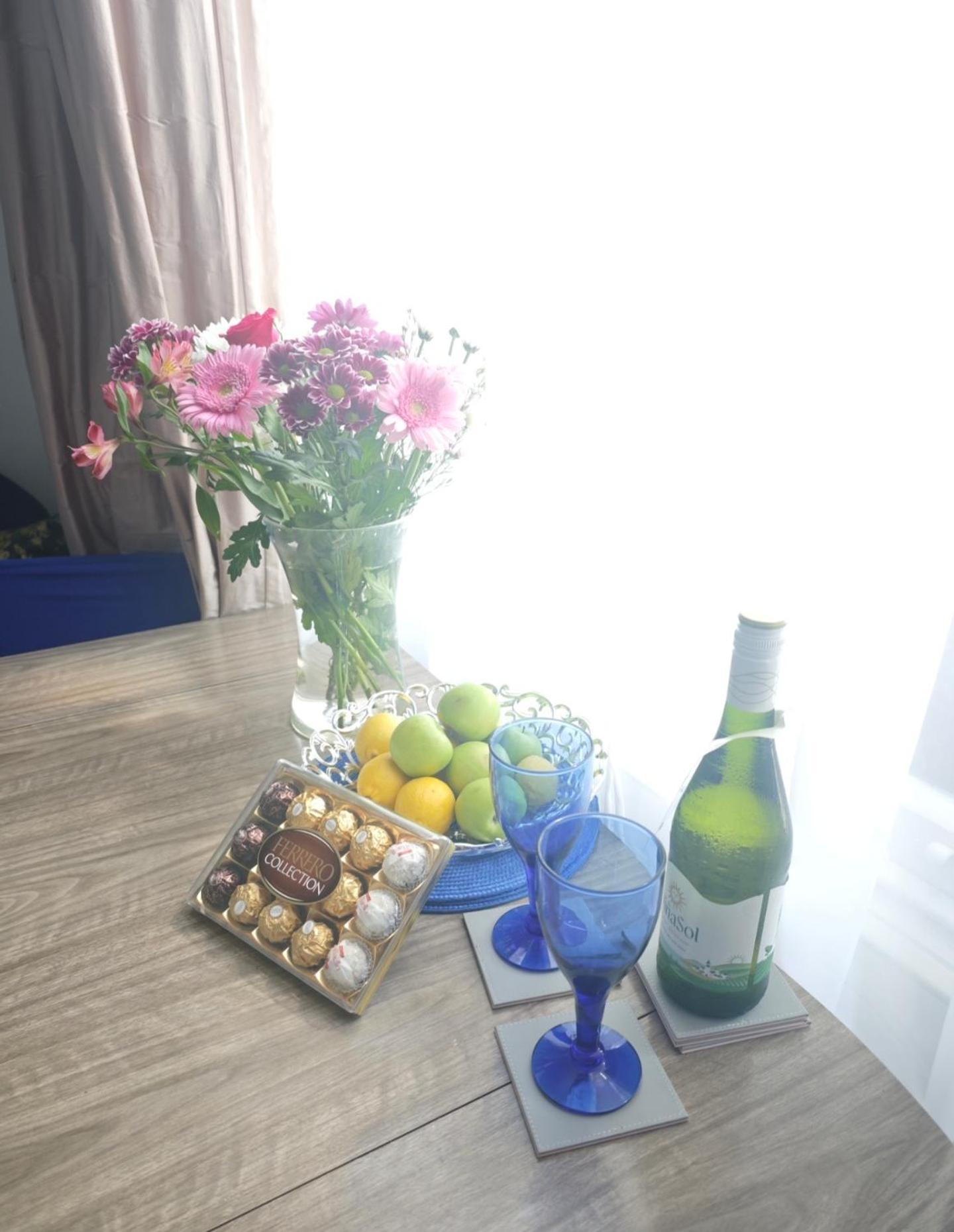 Sunny 1 Bedroom Flat In *
